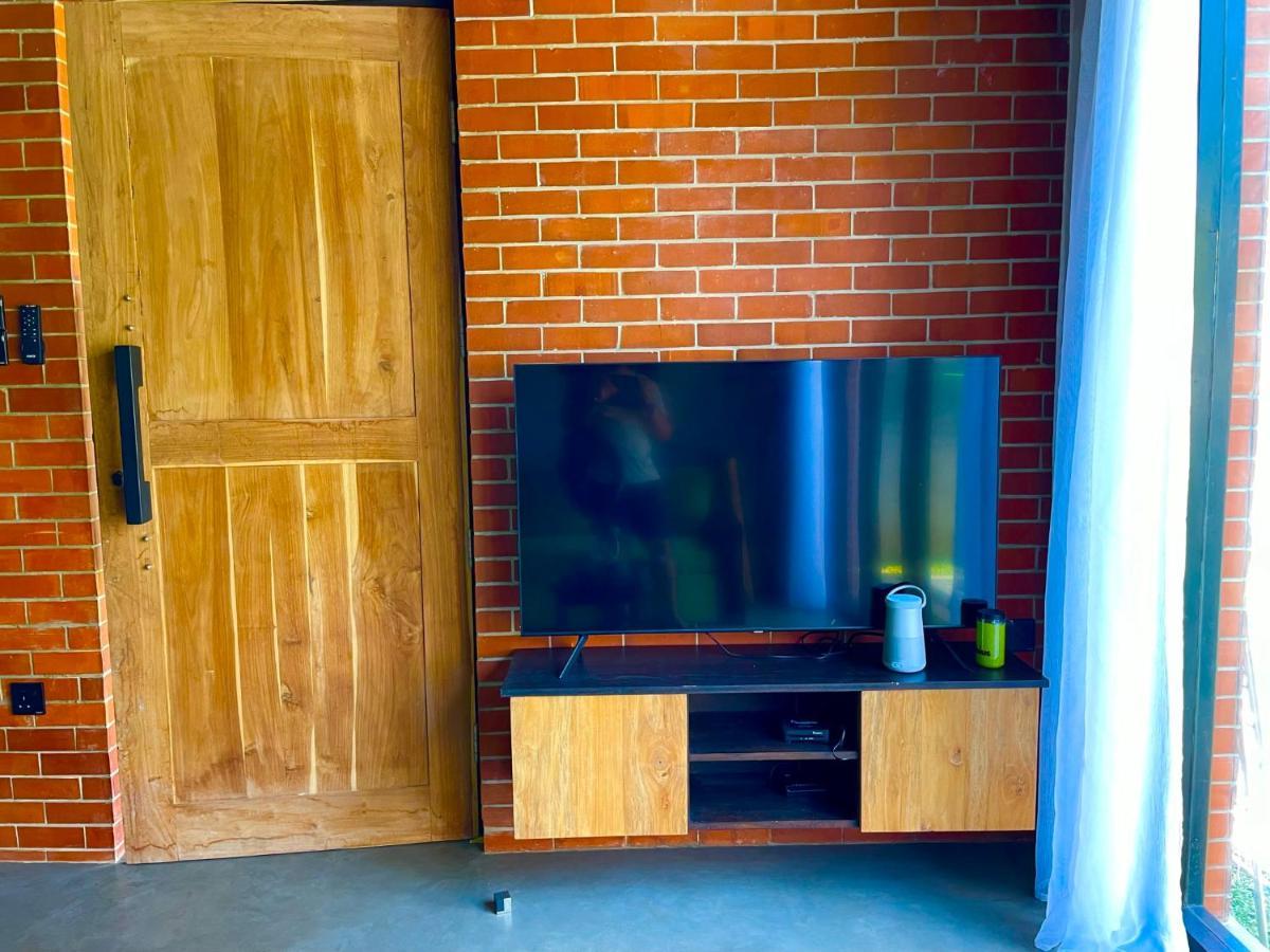 Negombo Morawala Beach Villa エクステリア 写真